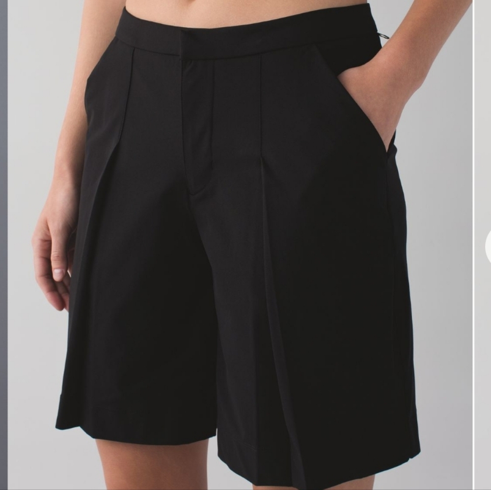 lululemon athletica Black Women's Tailored Knee-Length Shorts